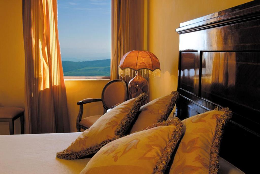 La Locanda Di San Francesco Montepulciano Stazione Rum bild